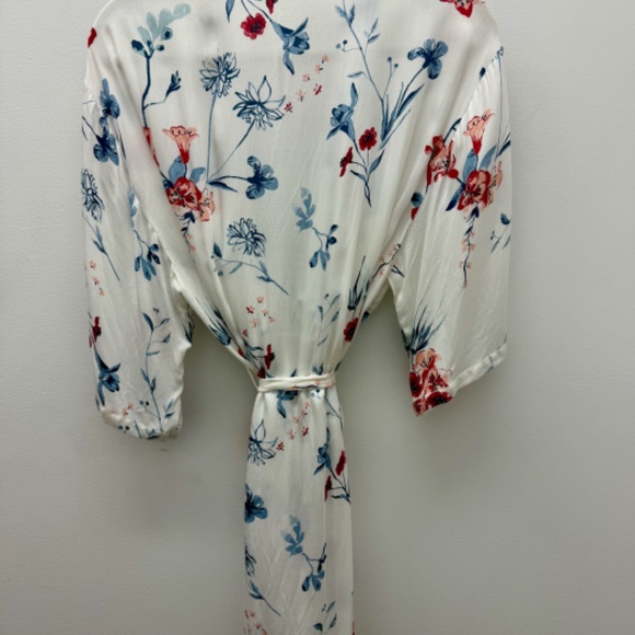 Gentle Fawn Robe - Picture 6 of 6